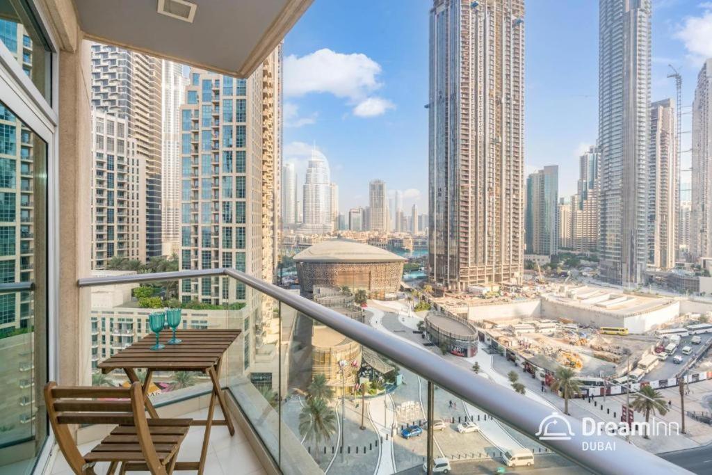Dream - 2br In Lofts West Towers Apartment